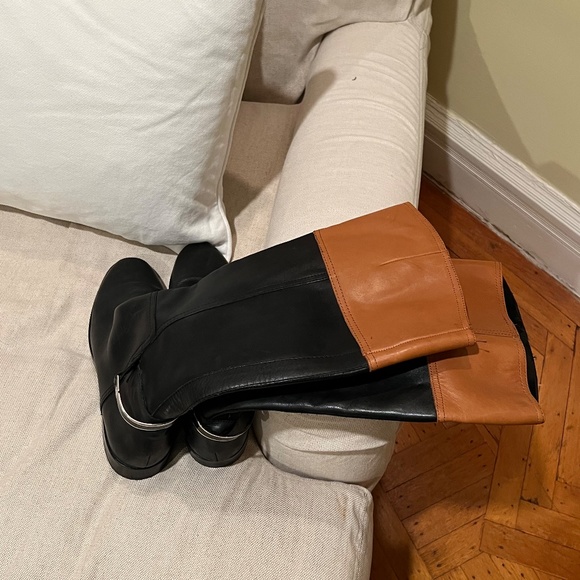 Lauren Ralph Lauren leather black and tan boots with ankle riding detail - Picture 3 of 7